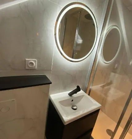 La 5 Etoiles 30g Rue General Margueritte Lägenhet