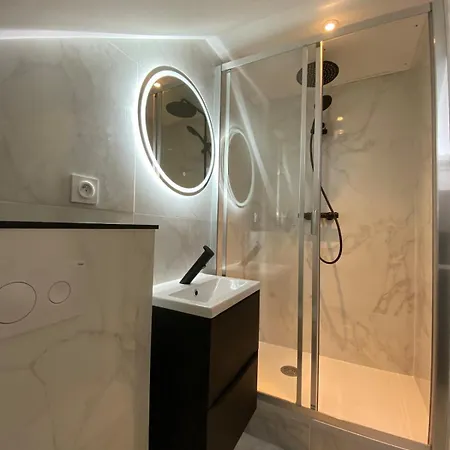 La 5 Etoiles 30g Rue General Margueritte